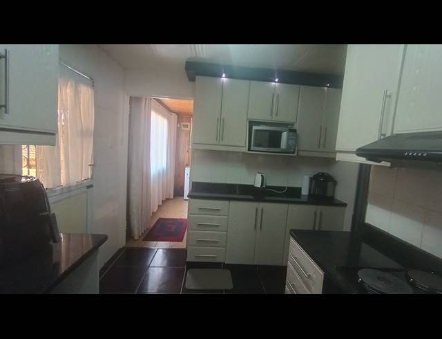 3 BEDROOM HOUSE FOR SALE IN SHALLCROSS